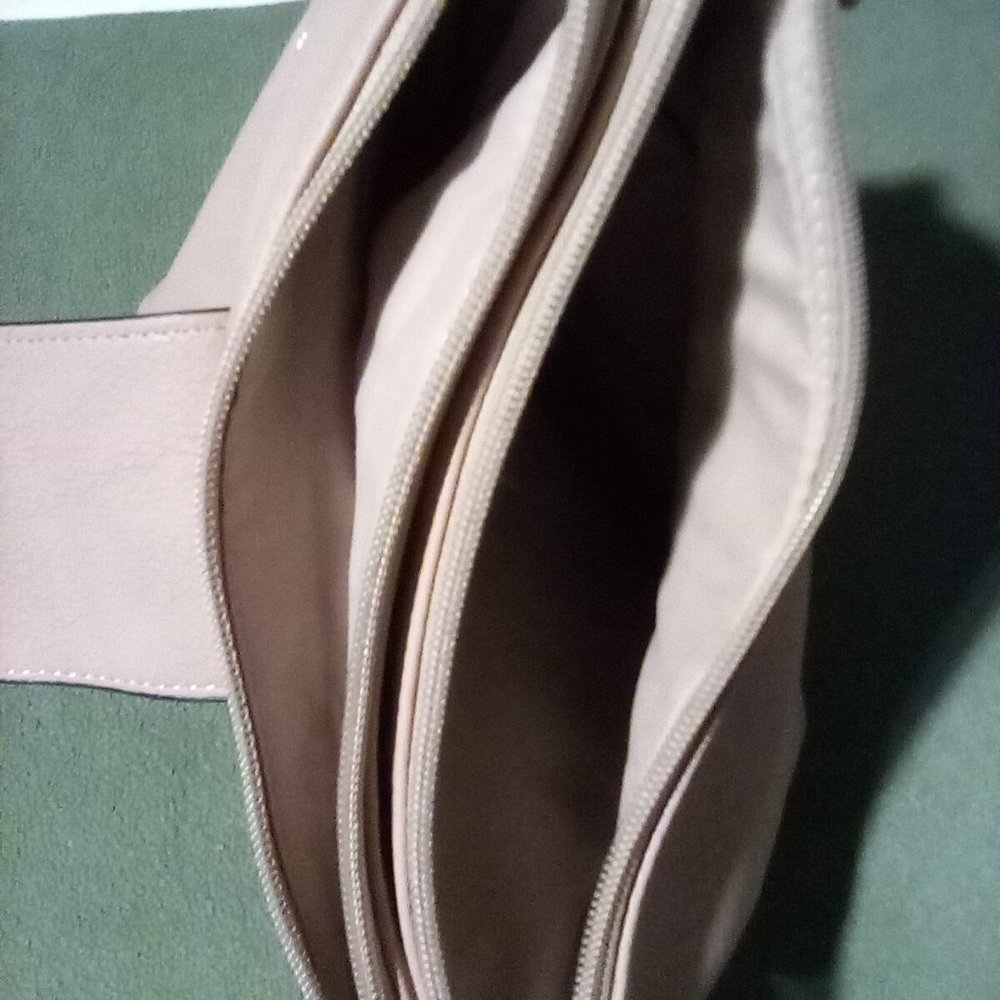 BLACK RIVER PURSE - Picture 3 of 4